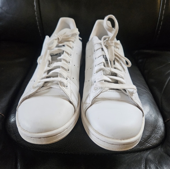 Adidas Women's Stan Smith White and Navy Blue Sneakers - Picture 3 of 7